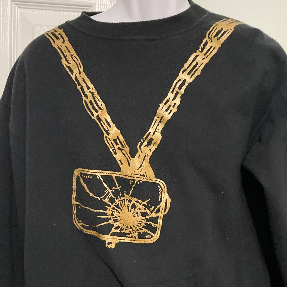 Black Sweater with Gold Chain Design diy bike messenger threads